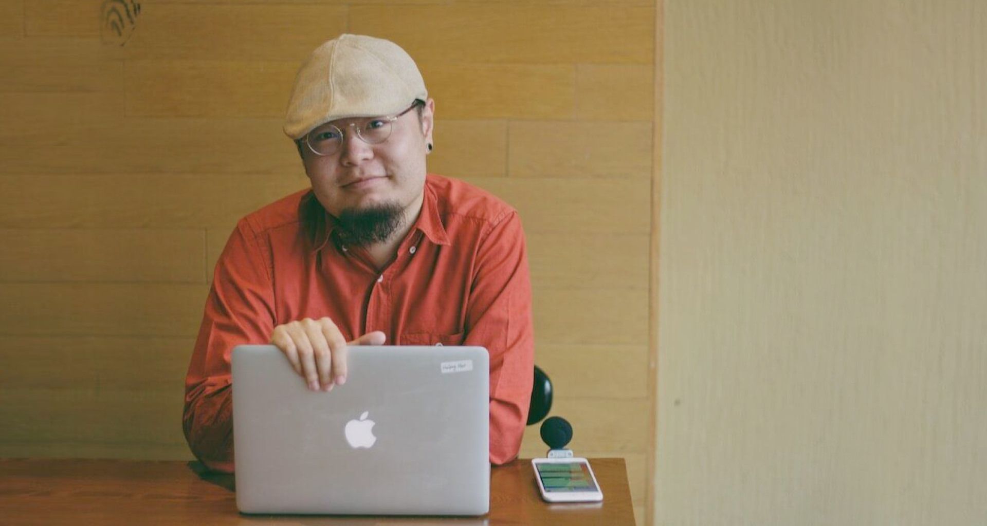 Chinese Author Hailong Hao: “If a Thing Is Worth Writing and Only I Can Write About It, Then Putting It Into Words Is My Responsibility”